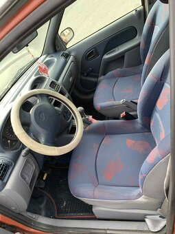 Renault Clio - 5