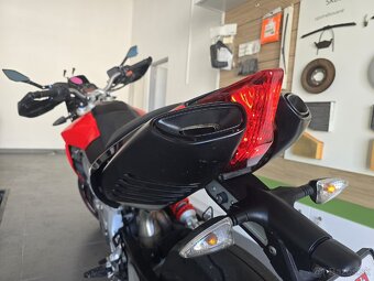 Aprilia Dorsoduro 750 - 5