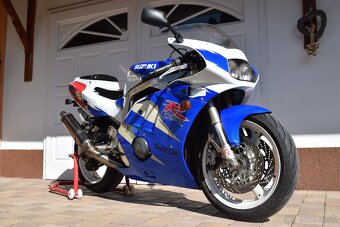 SUZUKI GSX-R 400 - 5