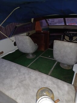 Motorový čln DRAGO 2000 - 5