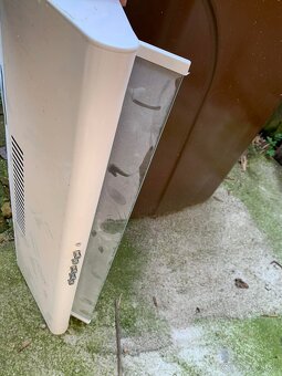 Predám skrinku, digestor, radiátor, svetlo - 5