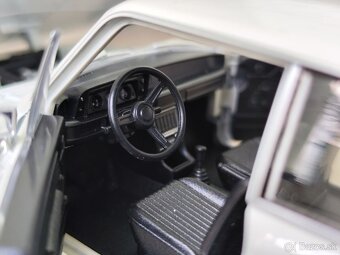Predám BMW 2002 ti - NOVÝ, KOVOVÝ MODEL ( OTVÁRATEĽNÉ DVERE - 5