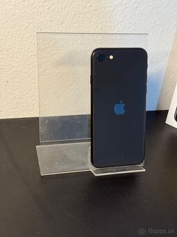Predám Apple iPhone SE 2020 128GB Black Stav nového telefónu - 5