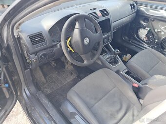 Rozpredam volkswagen jetta na diely - 5