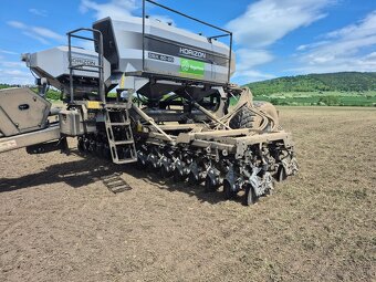 NO TILL sejací stroj pre priame siatie HORIZON DSX 60-18 - 5