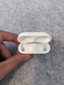 Apple AirPods Pro 2  (generácie) s MagSafe puzdrom (USB-C) - 5