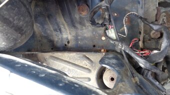 Suzuki Jimny diely karoserie Komplet predok - 5