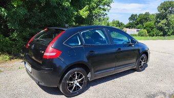 Citroën C4 1.4i, 65 kW – hatchback s klímou a tempomatom - 5