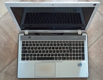 Predám Lenovo IdeaPad Z580 perlovo biela - 5
