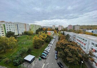 PREDAJ - výborne situovaný 4- izbový byt na Jurigovom námest - 5