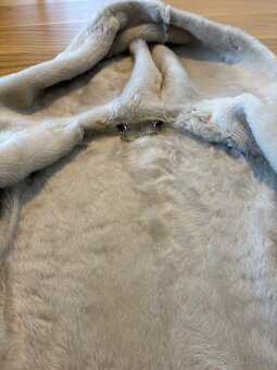 Kabát z jahňacej kožušiny - 5