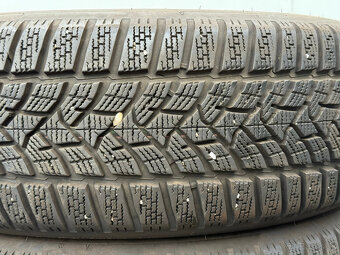 PREDÁM 4 kusy zimné pneumatiky DUNLOP 205/55 R17 95V - 5