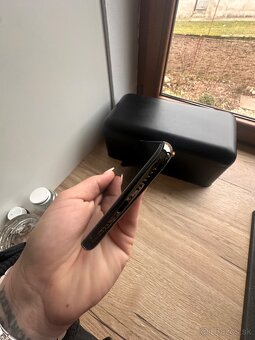 Predám i phone 11 pro max - 5