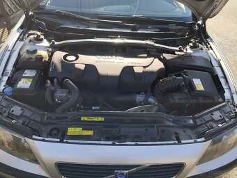 VOLVO S60 2,4D 2001 5-st. manuál - 5