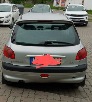 Predám Peugeot 206 - 5