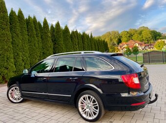 Skoda Superb Combi 2.0 TDI DSG 4X4 Elegance Max - 5