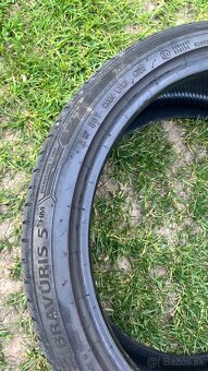 Letné pneu 225/40 r18 - 5
