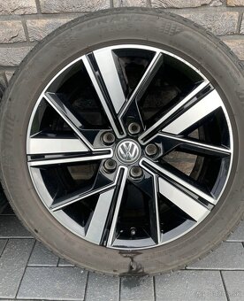 Kola Multivan T6.1 Valdivia R18 Bridgestone 255/45 103 - 5