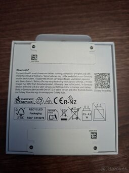 Samsung Galaxy Buds 3 FE a Samsung Galaxy Fit 3 - 5