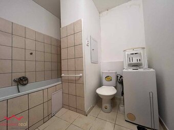 Prerobená garsónka s balkónom a pivnicou, Komárno - 5