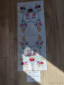 Obrusy retro ručne vyšívané - 5