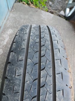 205/65/16c vw - 5