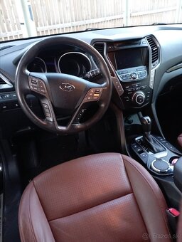 Hyundai Santa fe Grand - 5