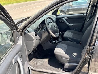 Dacia Duster 1.6i 4x2 - 5