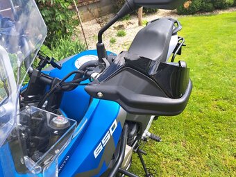 CFMOTO MT 650 PREMIUM - 5