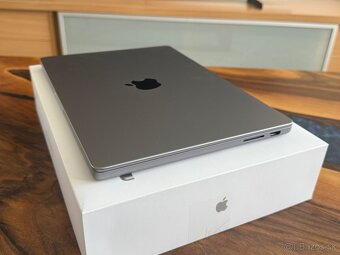 MacBook Pro M3 14” 512gb alza zaruka ako novy - 5
