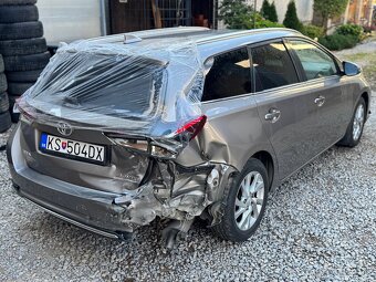 Toyota Auris Touring Sport 1.6 VVT 2016 POJAZDNÉ - 5