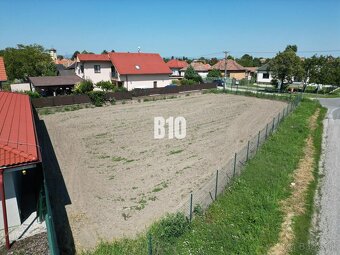 POSTAVTE SI DVOJPODLAŽNÝ DOM ALEBO DVOJDOM NA 9 ÁROVOM POZEM - 5
