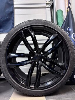 Audi Competition Black 5x112 R20 - 5