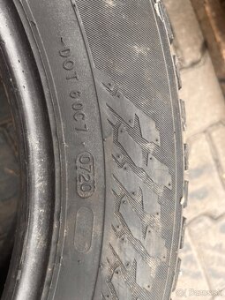 225/55R17 Nokian zimne - 5