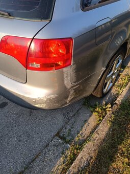 Predám Audi A4 avant - 5