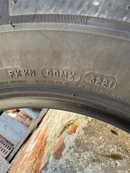 Michelin Agilis 215/75 R16C 116/114R - 5