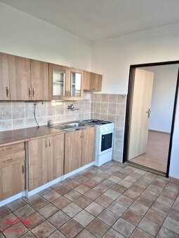 Veľký 1-izbový byt s vlastným ohrevom vody, Komárno - 5