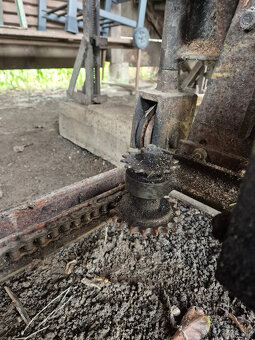 Predám koľajovú pílu na porez guľatiny - 5