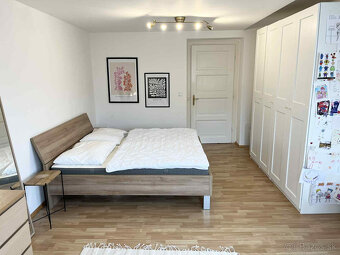 Prenájom 2 izbového bytu na ulici Dobrovského Bratislava I - 5