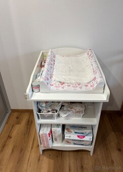 Prebaľovací pult - 5