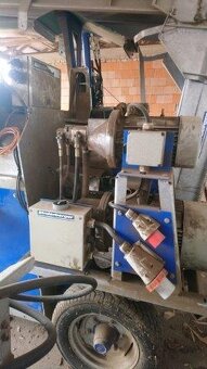 štípací automat SSP 450 E Binderberger - 5