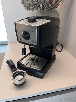 Predam pákový Kavovar DeLonghi EC 156 B + káva Jacobs - 5