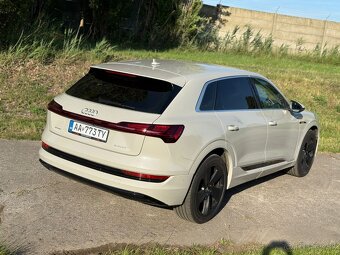 Audi E-Tron 50 - 5