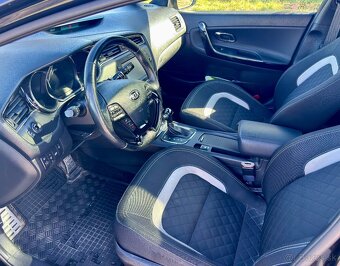 Kia ceed sw gt line - 5