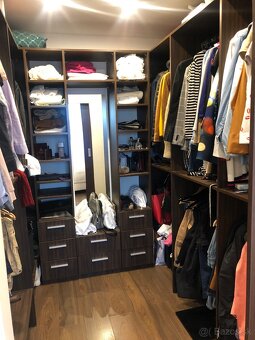 Velky 2 izbovy byt ul. M.R.Stefanika Levice - 5