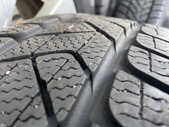 MOON Schwarz Orig.skoda Alu Disky 5x112 215 60 16 Zimné - 5