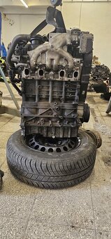Holomotor 1.9 tdi 77kw Volkswagen koncern - 5