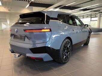 BMW iX xDrive40 - 5