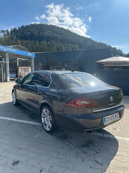 Predám škoda superb 2 2.0 TDi DSG 2008 - 5