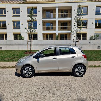 Toyota Yaris 1.33 Vvt-i M6 2009 - 5